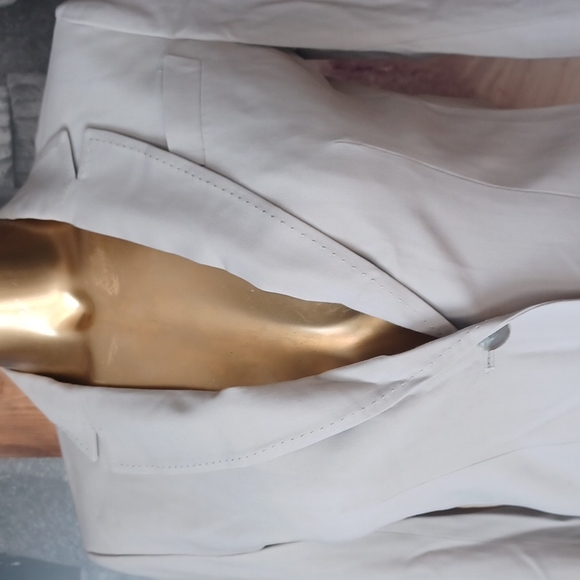 Ann Taylor blazer - Picture 2 of 16